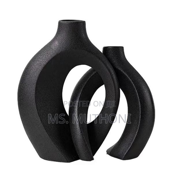 Classy Ceramic Snuggle Interlocking Vase Home Decoration - thumbnail 6