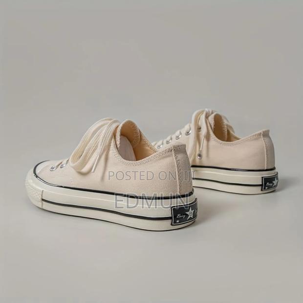 Cream White Converse - thumbnail 2