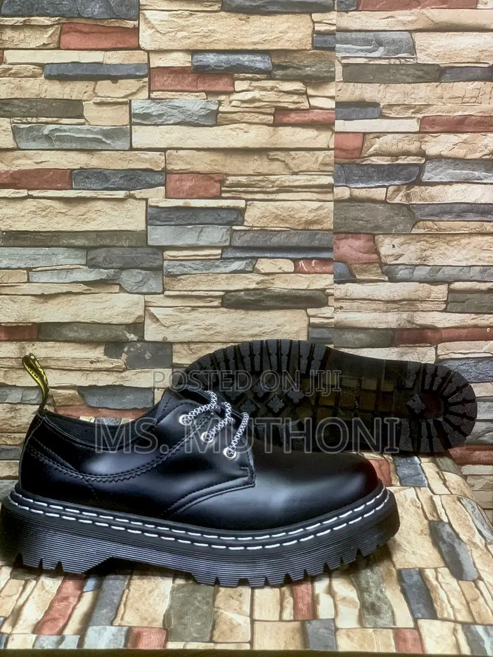 Dr. Martens Plain Black Size 40-45
