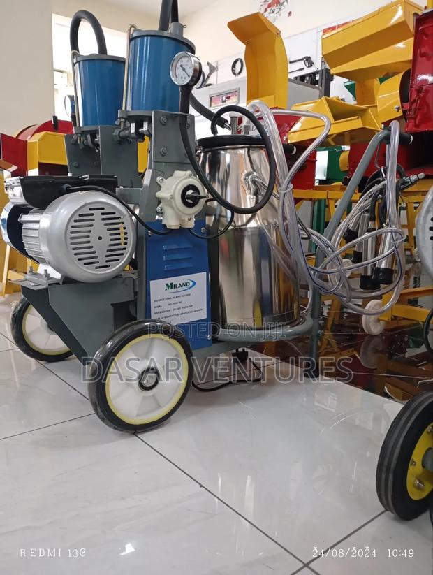 Two Cow Milking Machine - main view