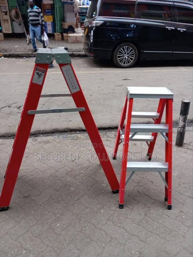 Fiberglass Double Sided Step Ladder 3 Steps Stool - thumbnail 5