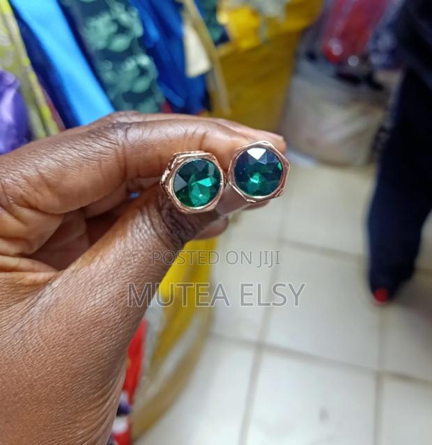 Silver With Touch of Green Cafflings - thumbnail 3