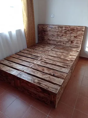 4 By 6 Pallets Bed