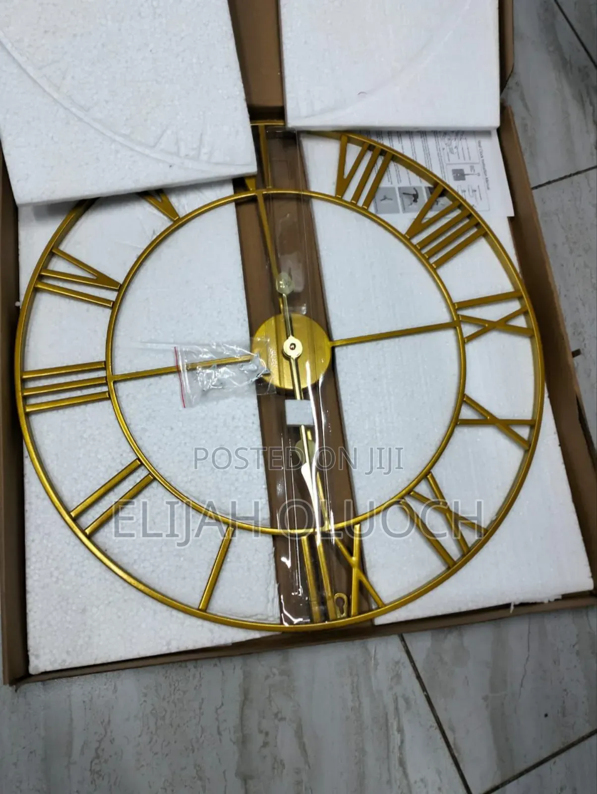 *60cm Antique Roman Numerals Wall Clock*