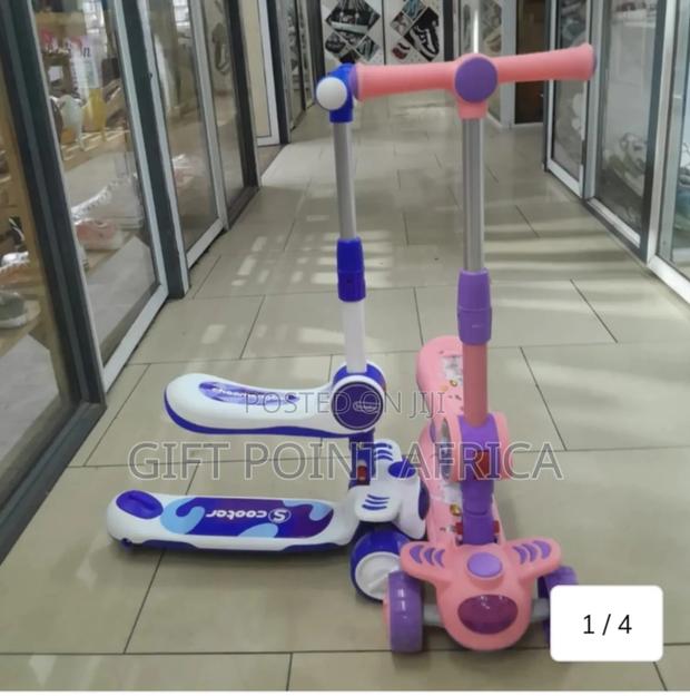 2 in 1 Kids Scooters With Adjustable Handle - main view