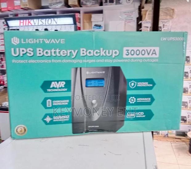 Lightwave 3000va/3kva (1800W) Line Interactive UPS - main view