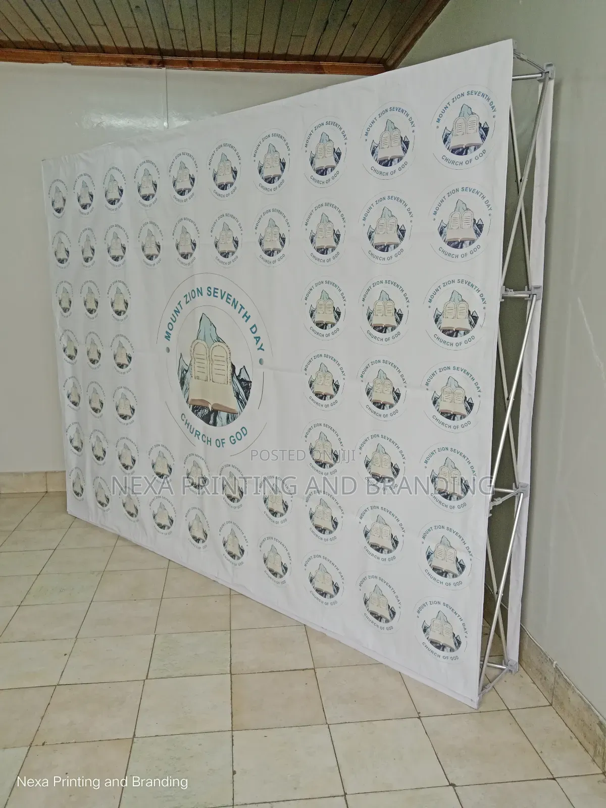 Velcro Backrop Media Banner