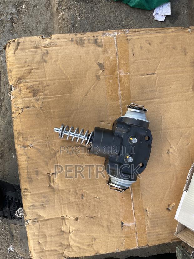 Wheel Cylinder Front Leyland Daf Ex Military Available - thumbnail 5