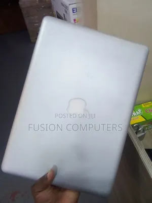 Laptop Apple MacBook Pro 8GB Intel Core I7 SSD 256GB