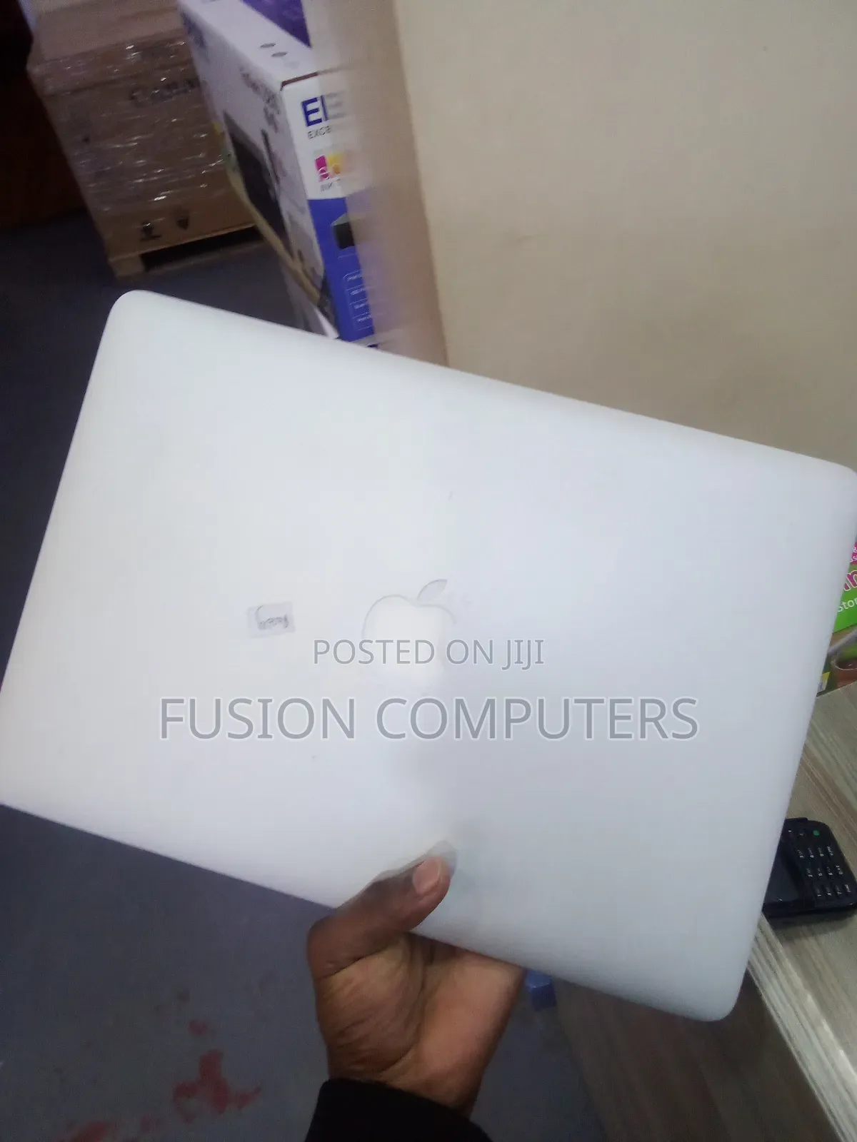 Laptop Apple MacBook Pro 8GB Intel Core I7 SSD 256GB
