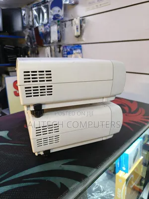 Mitsubishi Projector