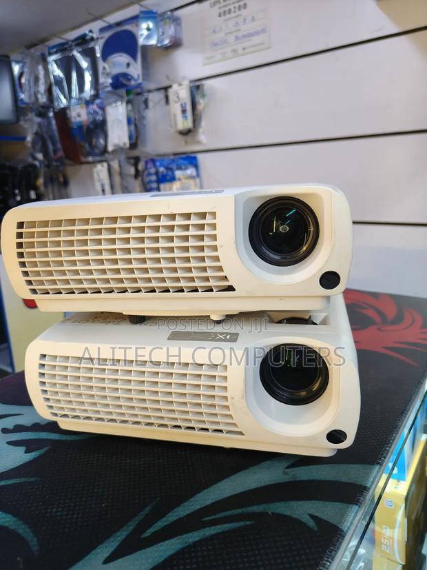 Mitsubishi Projector - thumbnail 3