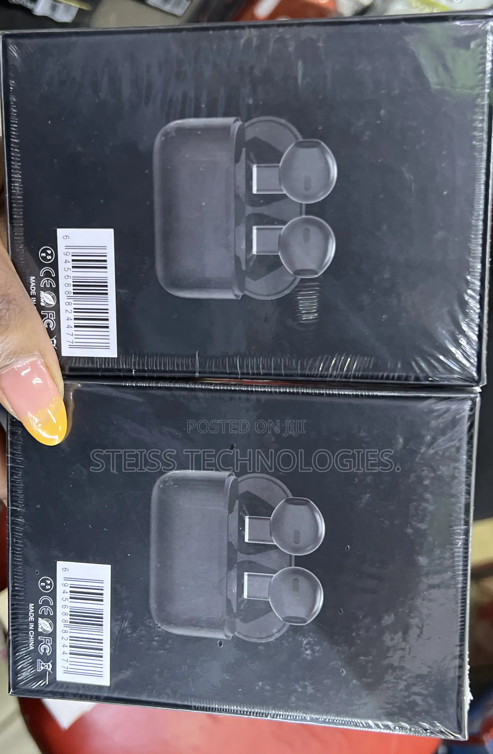 Black Pro 5s Airpods