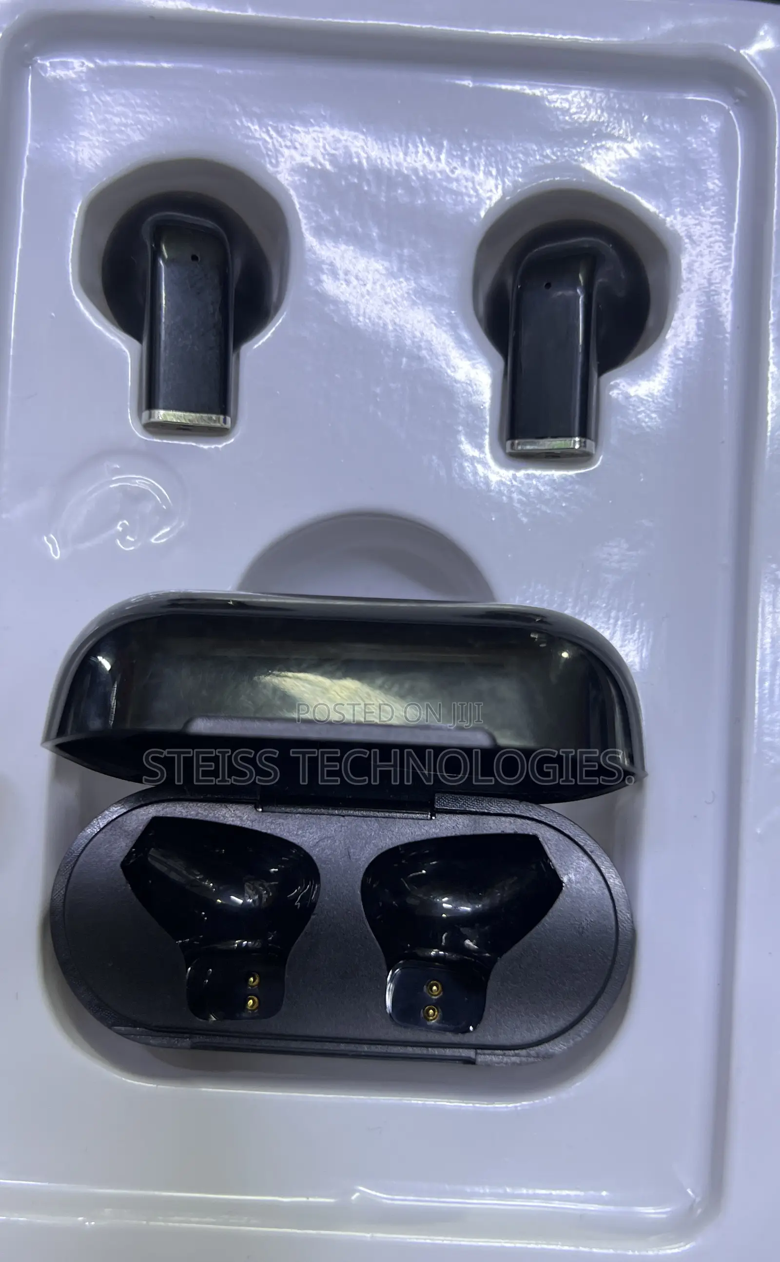 Black Pro 5s Airpods