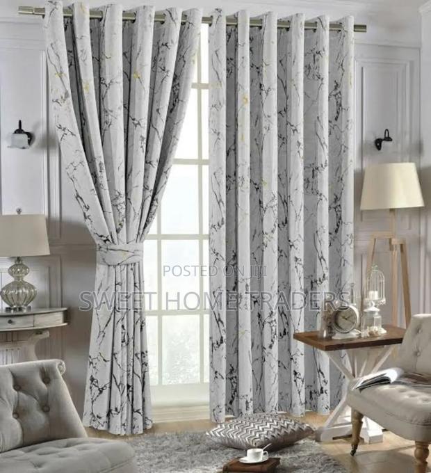 *Luxury Marble Velvet Ring Curtains* 
2 Pc Curtains;