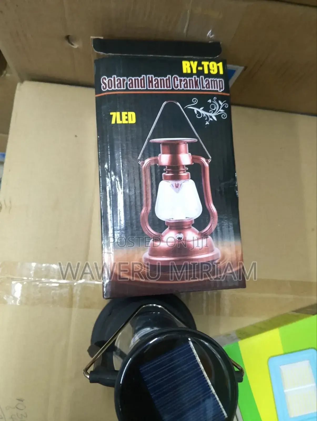 Solar and Hand Crank Lamp