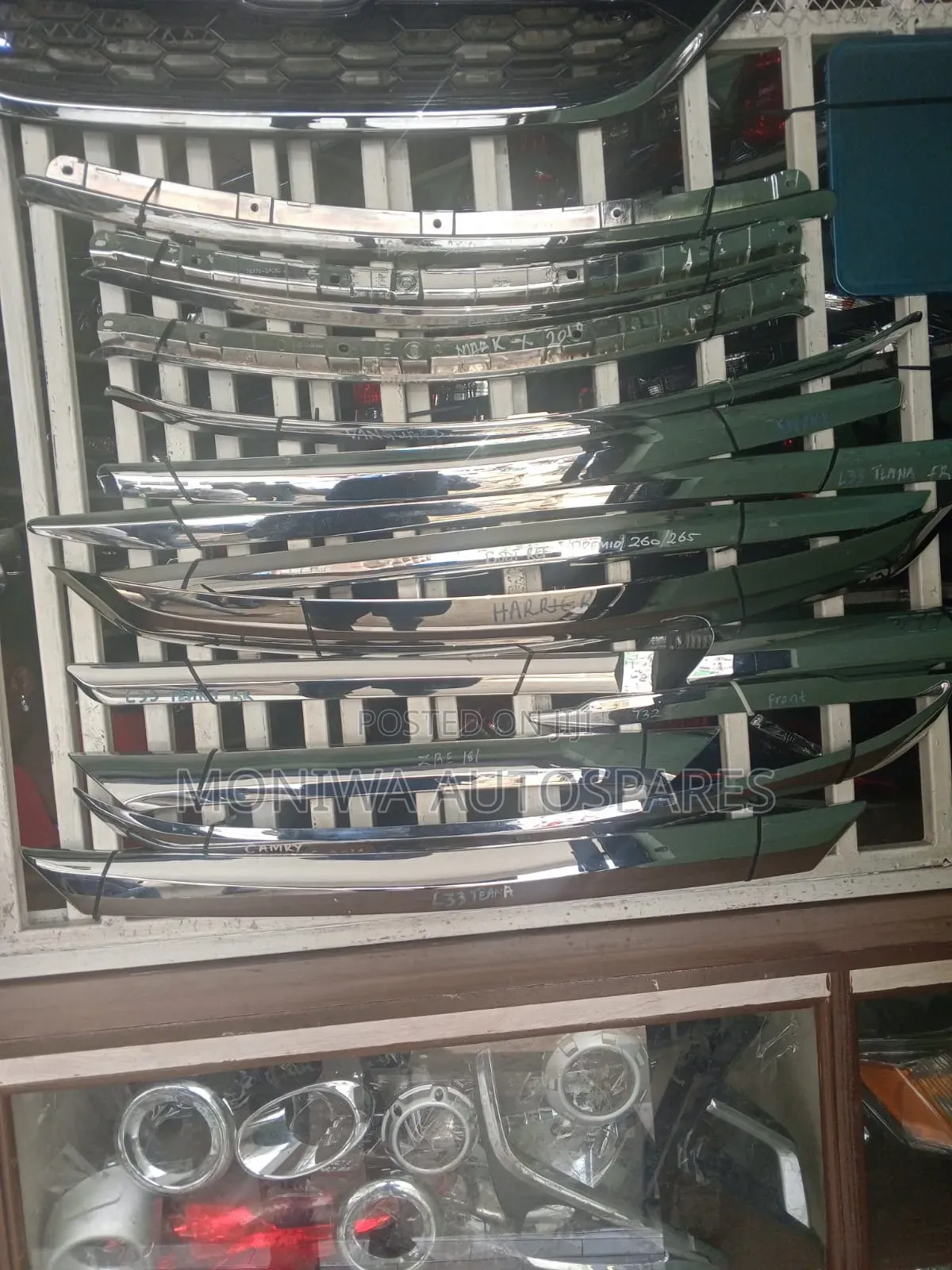 Bonnet Chrome Harrier New Model 2014