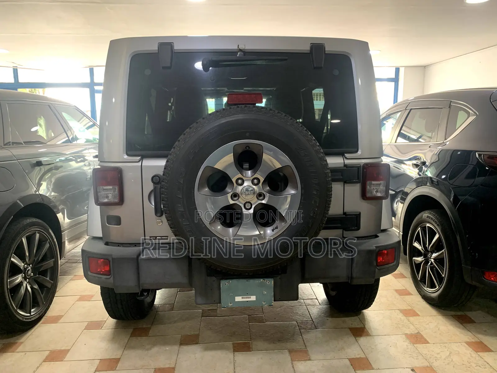 Jeep Wrangler Sahara 4x4 2017 Silver