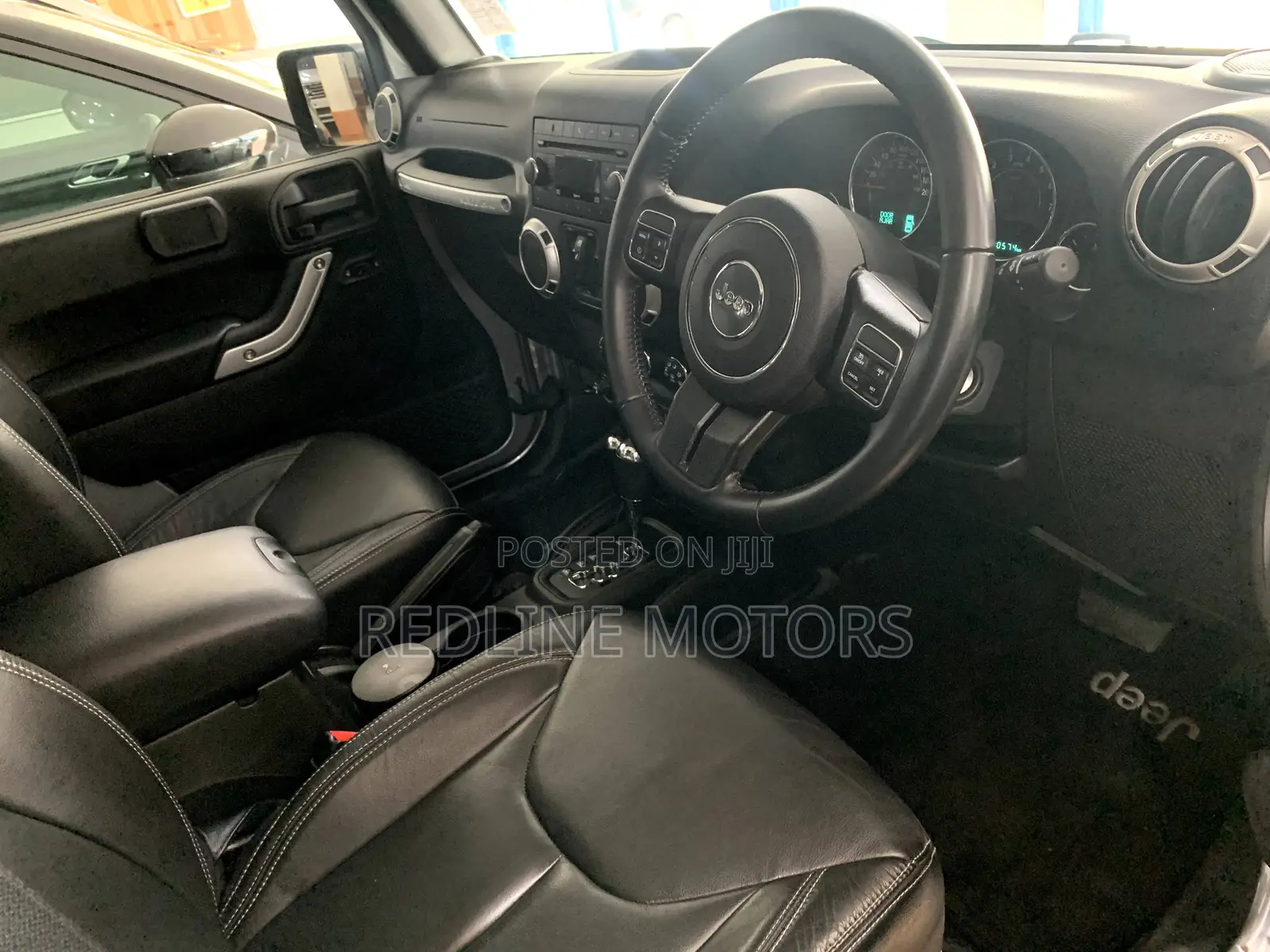 Jeep Wrangler Sahara 4x4 2017 Silver