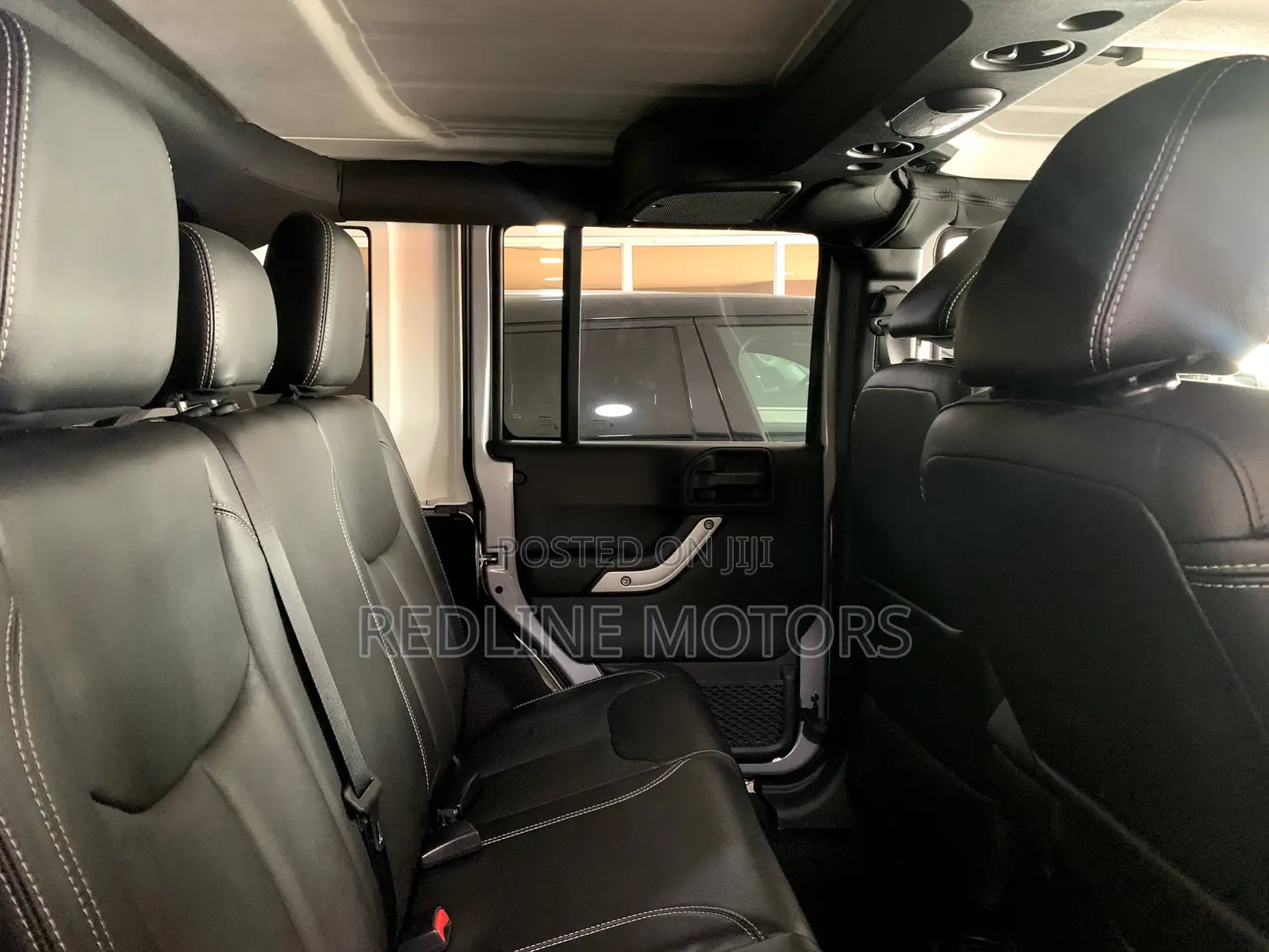 Jeep Wrangler Sahara 4x4 2017 Silver