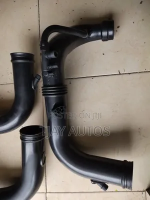 Air Turbochagrer Intake Pipe Hose for Mercedes W204