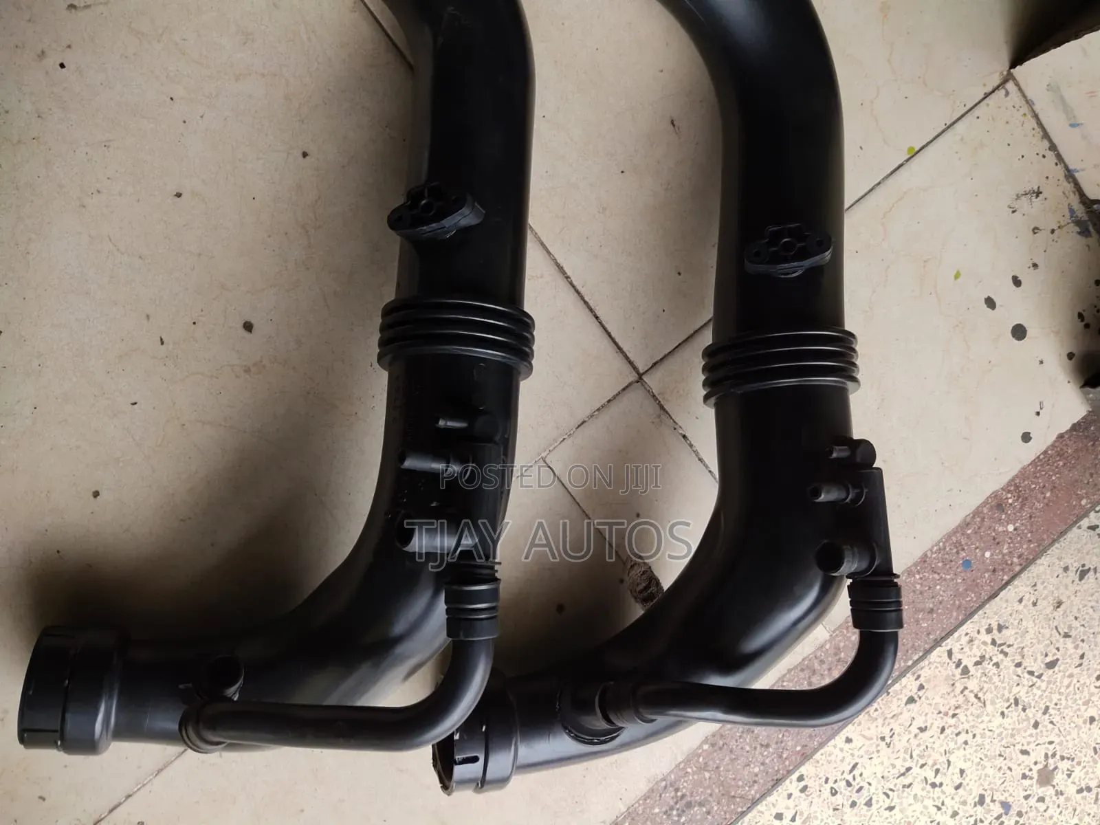 Air Turbochagrer Intake Pipe Hose for Mercedes W204