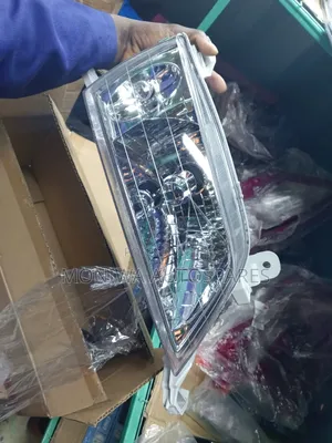 Headlamp/Headlight Carina Ti