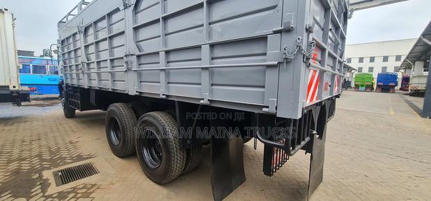 FVZ L.W.B ( Long Chassis ) 2024 White - thumbnail 2