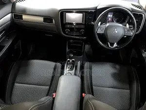 Mitsubishi Outlander SEL FWD 2017 Black