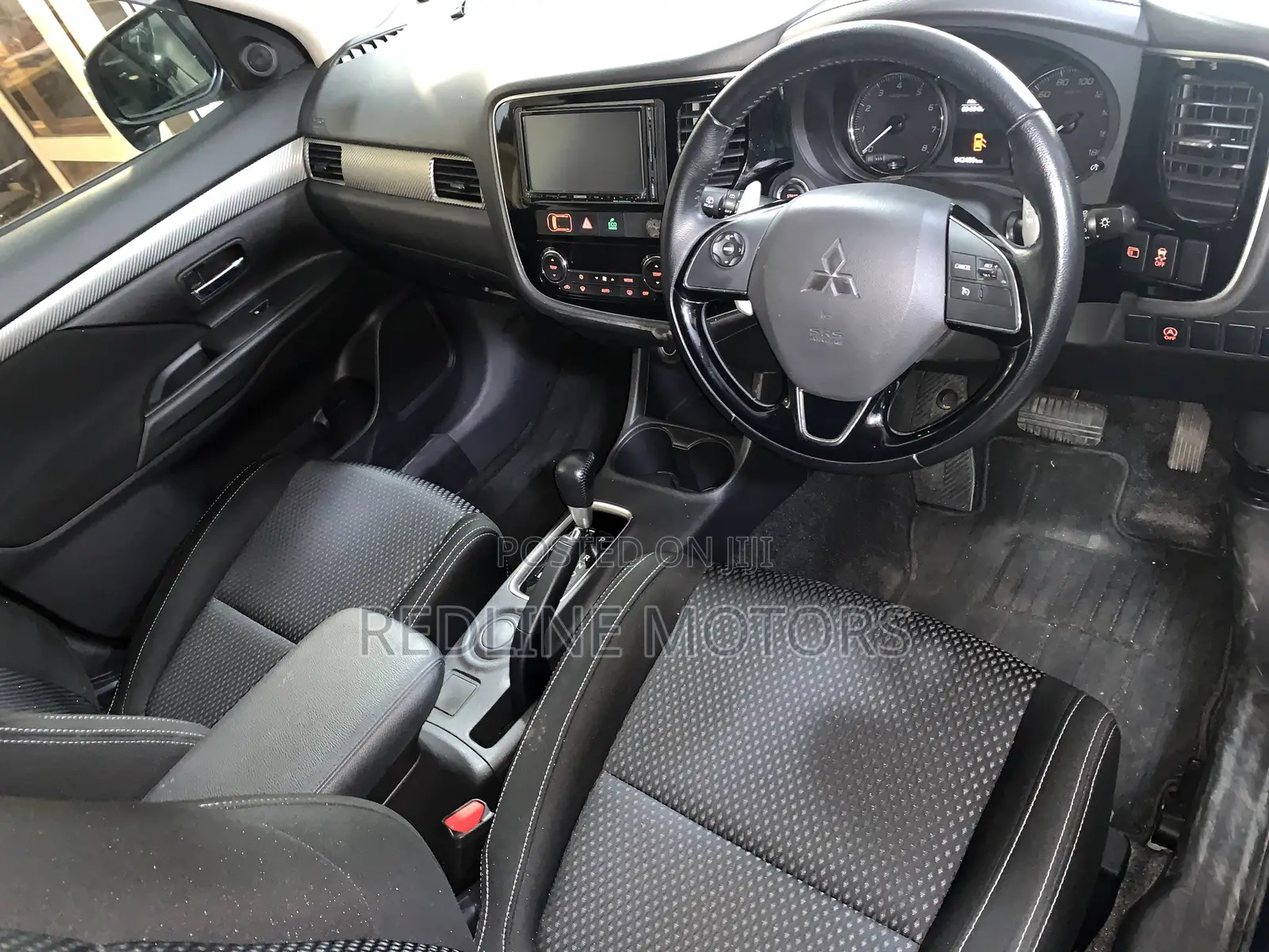 Mitsubishi Outlander SEL FWD 2017 Black