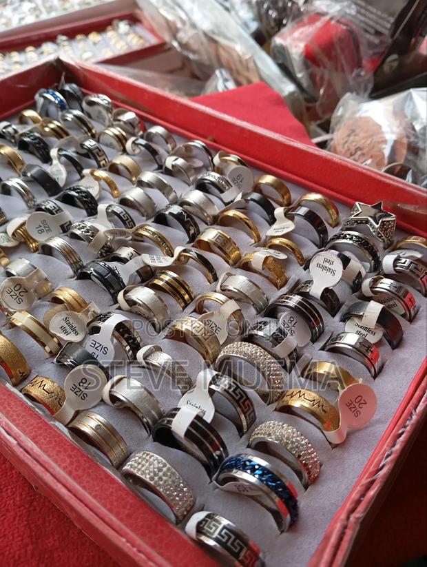 Black Rings. - thumbnail 2