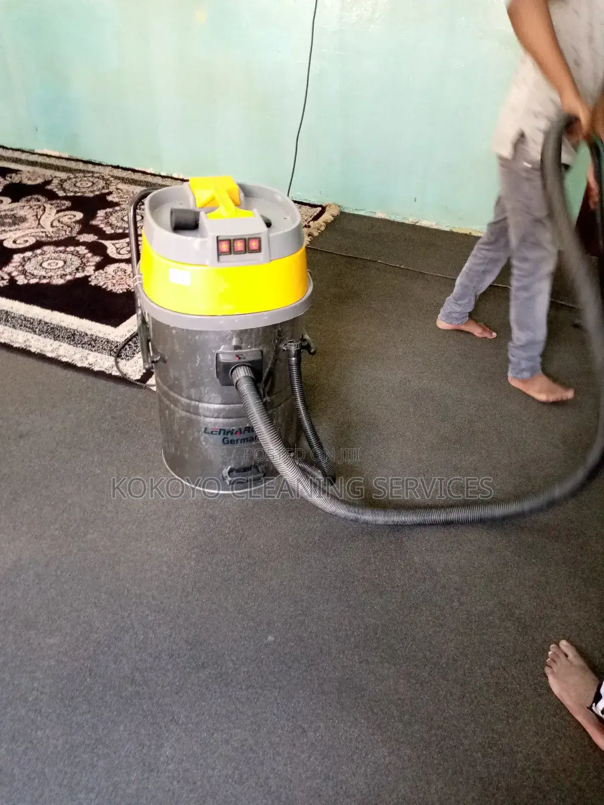 Sofa Seat Cleaning and Carpet Cleaning