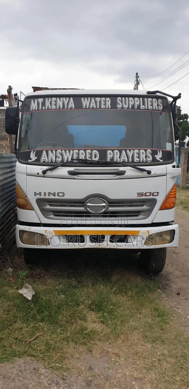 HINO 500 Water Tank - thumbnail 2