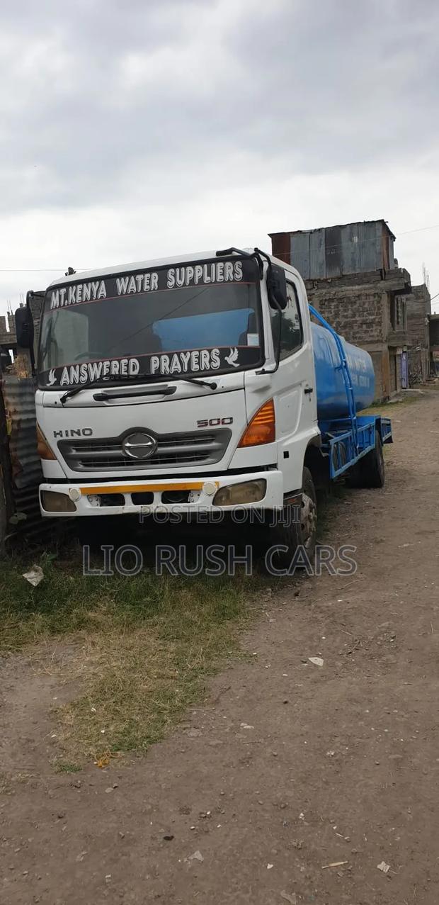 HINO 500 Water Tank - thumbnail 3