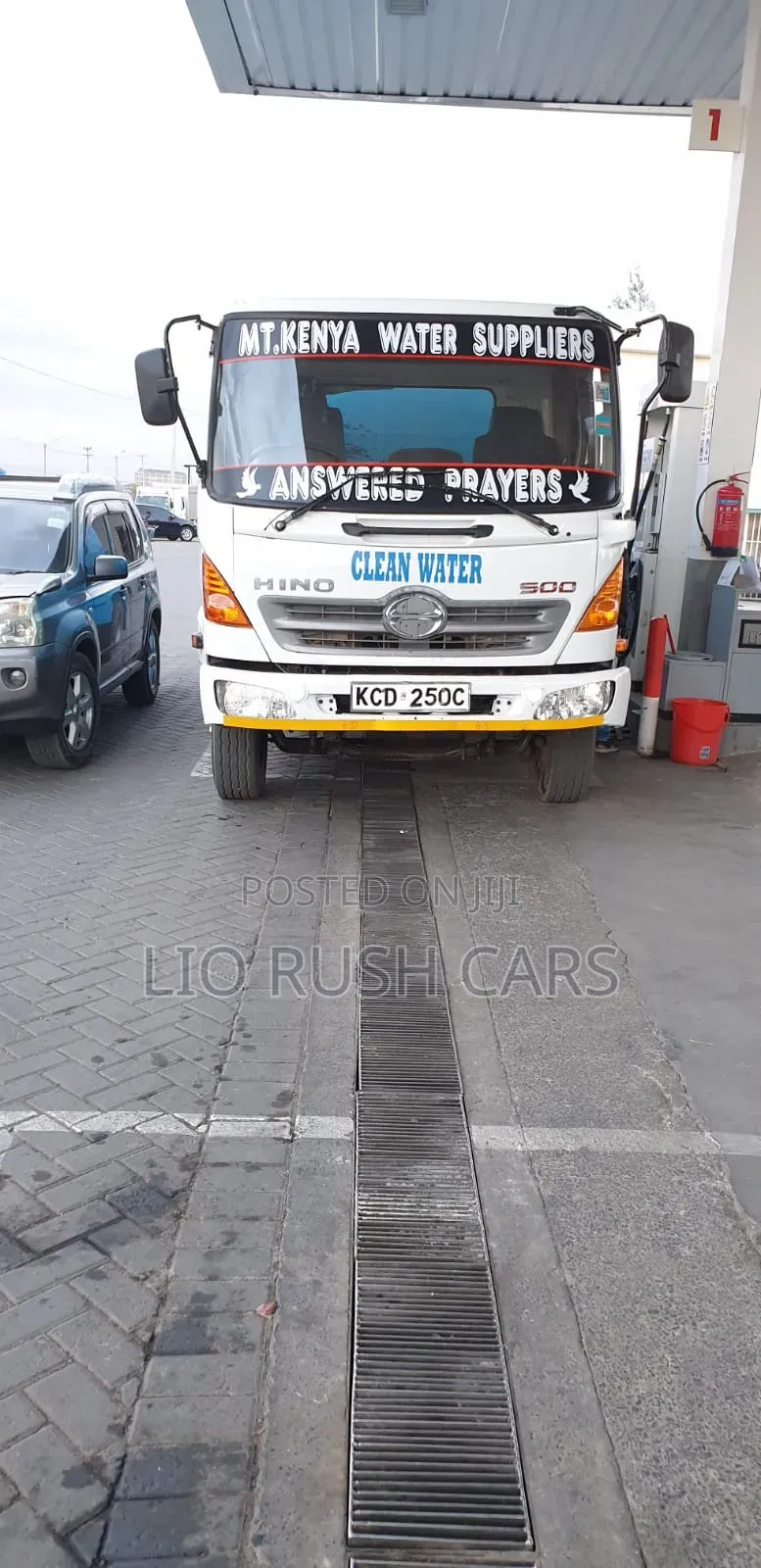 HINO 500 Water Tank