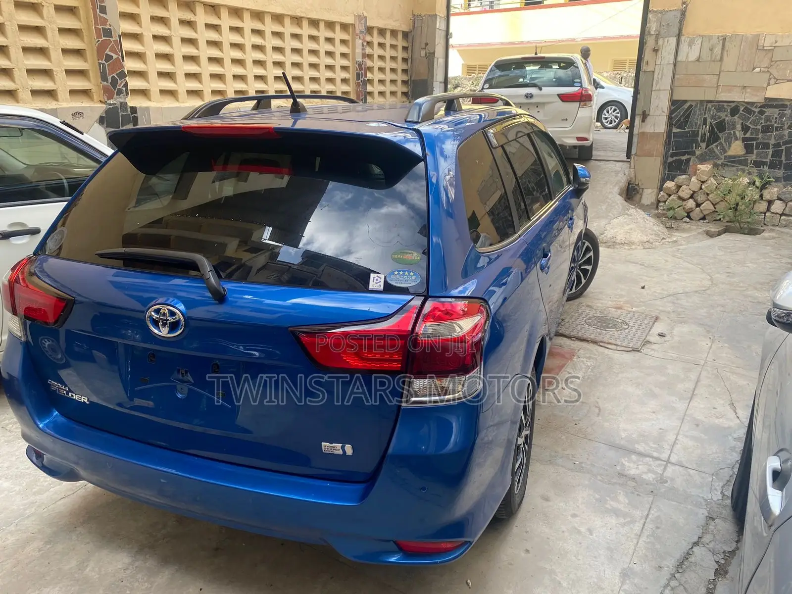 Toyota Corolla Fielder 2018 Blue