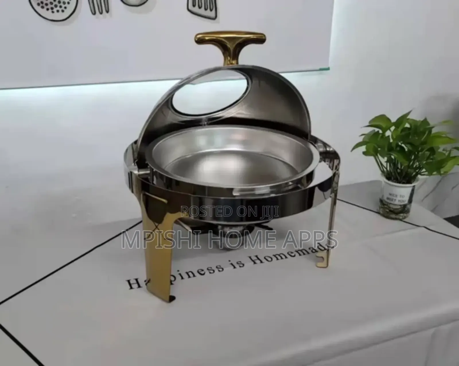 Roll Top Chaffing Dishe With Gold Stand