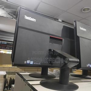 Desktop Computer Lenovo ThinkCentre 24 8GB Intel Core I5 SSD 256GB - thumbnail 2