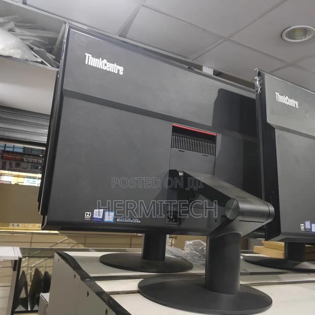 Desktop Computer Lenovo ThinkCentre 24 8GB Intel Core I5 SSD 256GB - main view