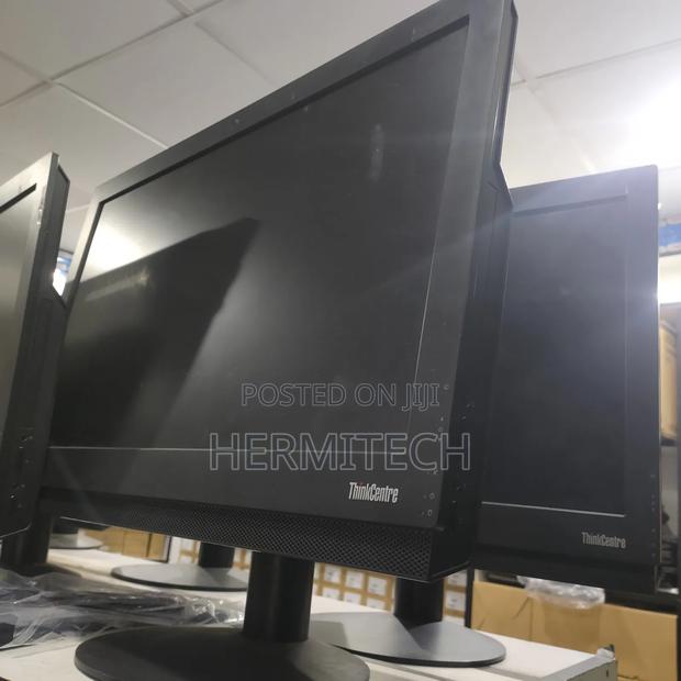 Desktop Computer Lenovo ThinkCentre 24 8GB Intel Core I5 SSD 256GB - thumbnail 4