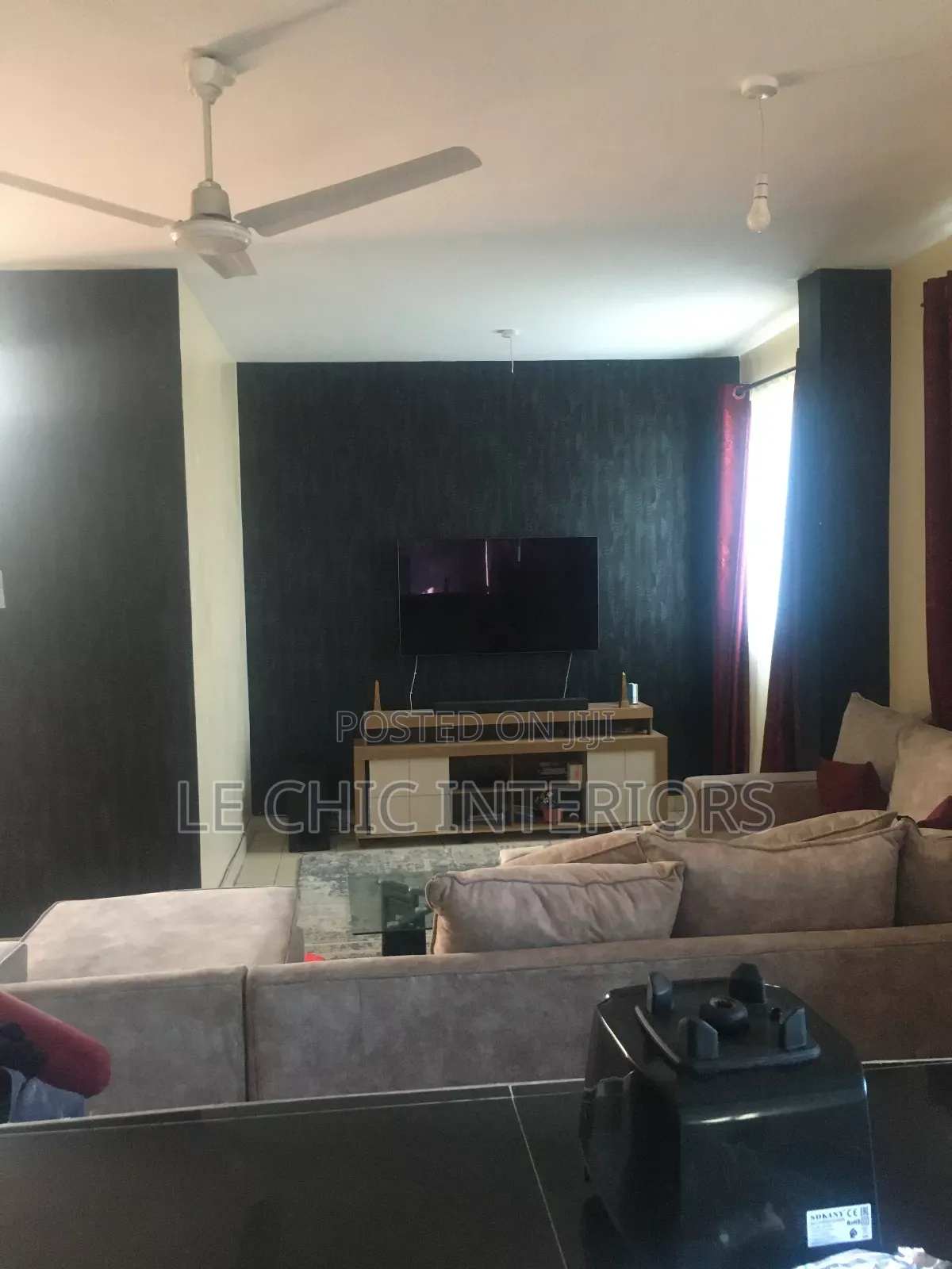 Wallpaper and Mural Installation and Tv Mounting