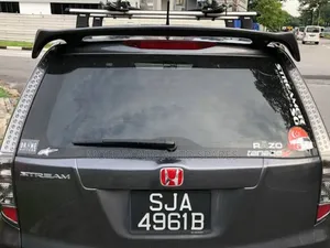 Honda Stream Spoiler
