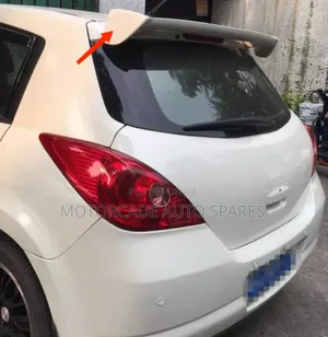 Nissan Tiida 2008 Spoiler
