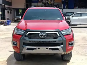 Toyota Hilux 2018 Burgundy