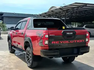 Toyota Hilux 2018 Burgundy