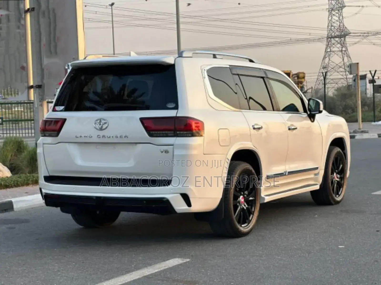 Toyota Land Cruiser 4.6 V8 GXR 2017 Pearl