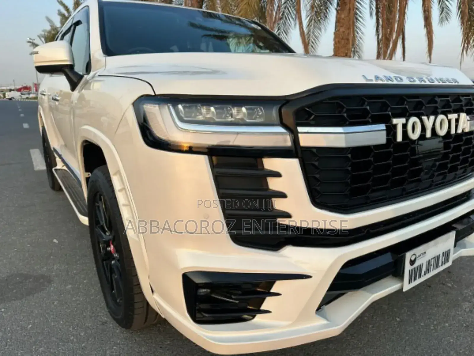 Toyota Land Cruiser 4.6 V8 GXR 2017 Pearl