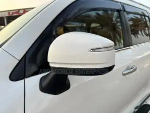 Toyota Land Cruiser 4.6 V8 GXR 2017 Pearl
