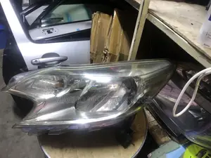 Nissan Note 2013 Headlight
