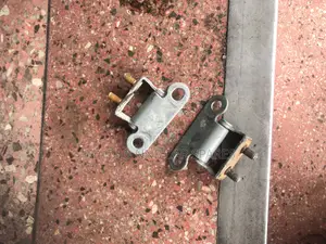 Toyota Fielder 141 Boot Hinges